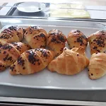 Oasa 2 Bed and breakfast