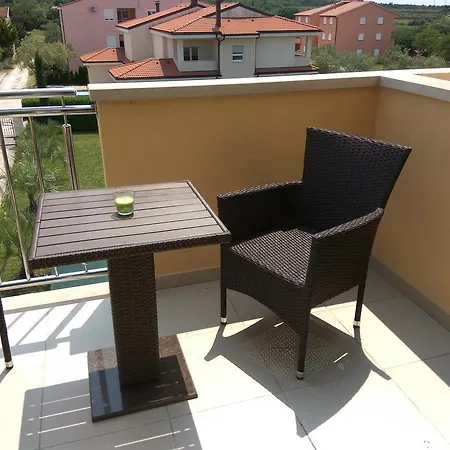 Oasa 3 Bed and Breakfast 4*