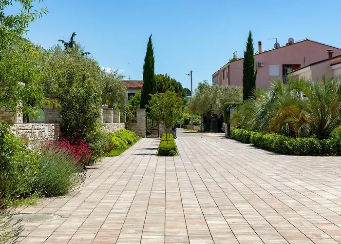 Oasa 3 Nocleg ze śniadaniem 4*