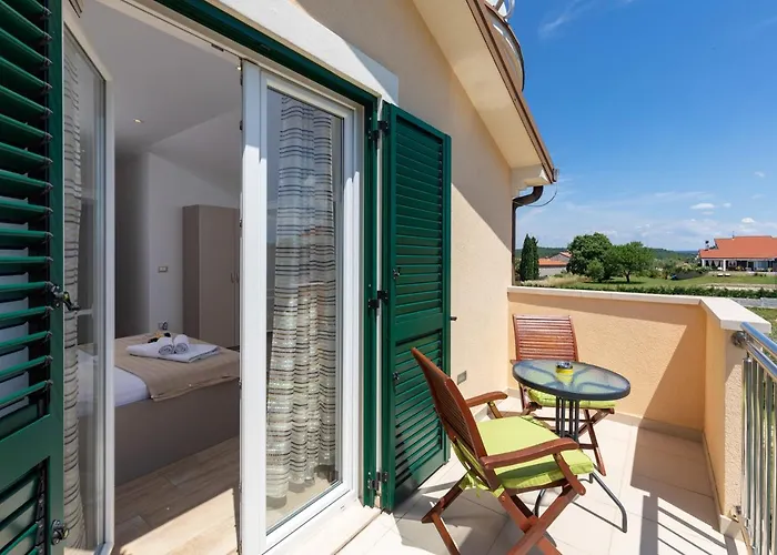 Oasa 3 Nocleg ze śniadaniem 4*