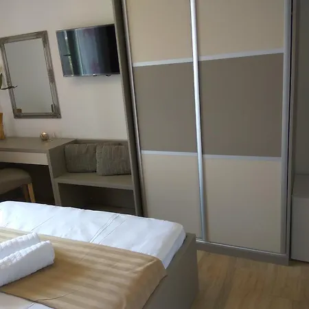 Oasa 2 Bed & Breakfast