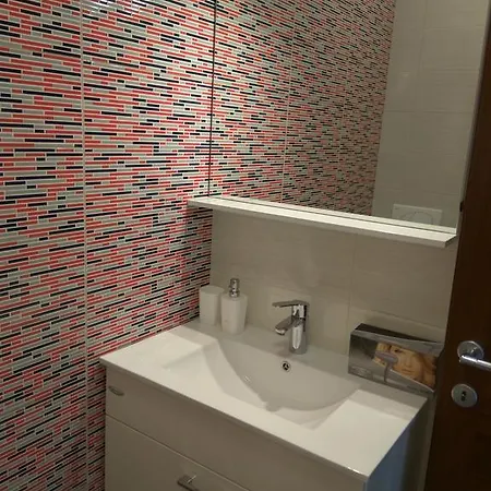 Oasa 2 Bed & Breakfast 4*