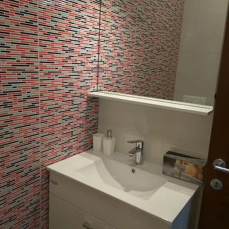 Oasa 2 Bed & Breakfast 4*