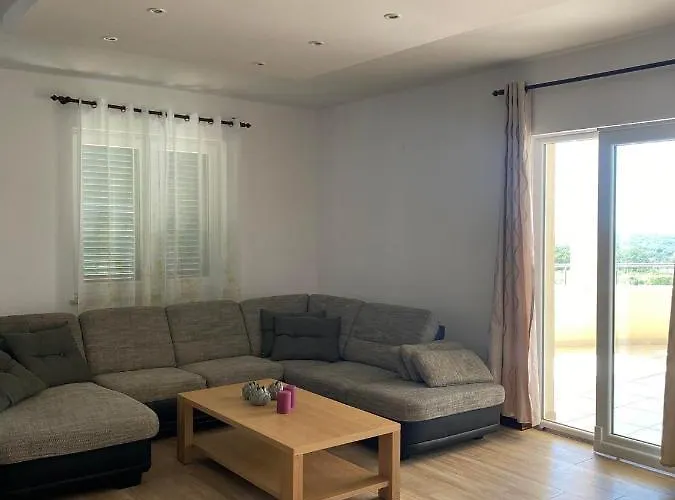 Oasa 2 לינה וארוחת בוקר