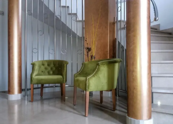 לינה וארוחת בוקר Oasa 2 4*