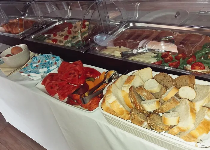 לינה וארוחת בוקר Oasa 2